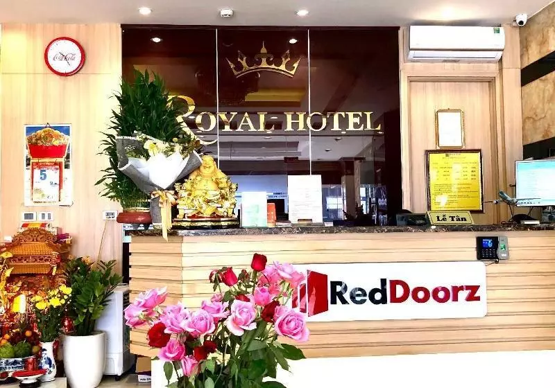 The Royal Hotel Near West Lake