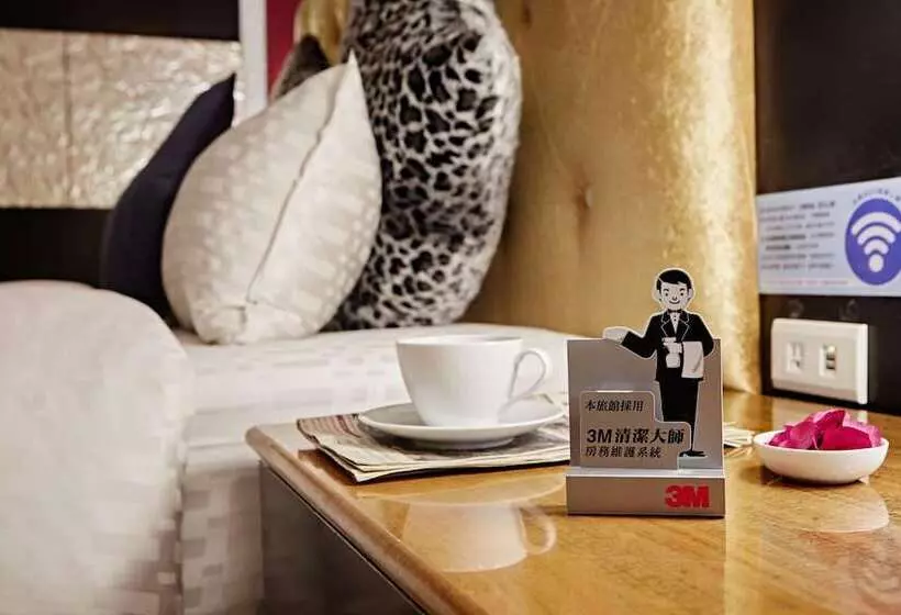 Prague Spring Boutique Motel