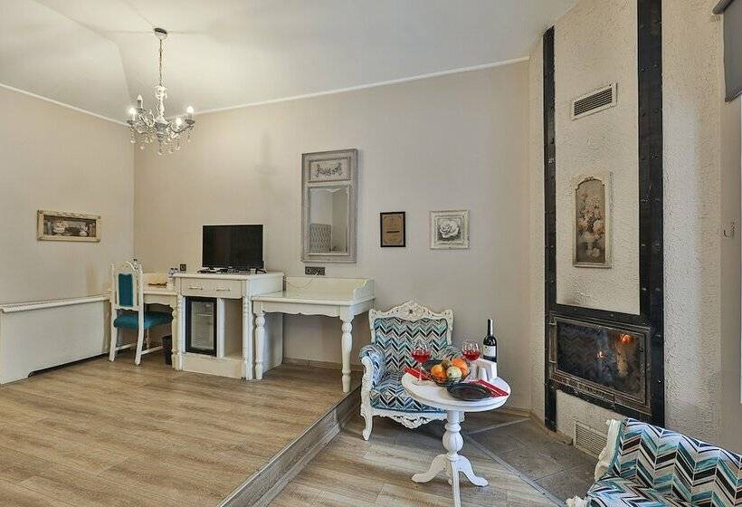 Village Park Resort And Spa Otel