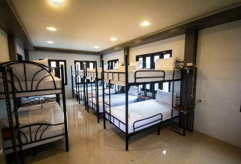 Billabong Hotel And Cafe