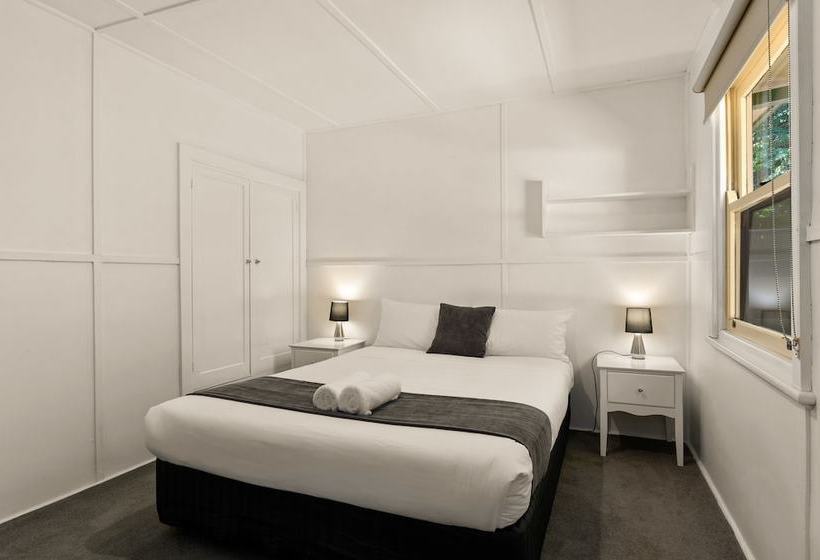 Отель Bright Riverside Holiday Park