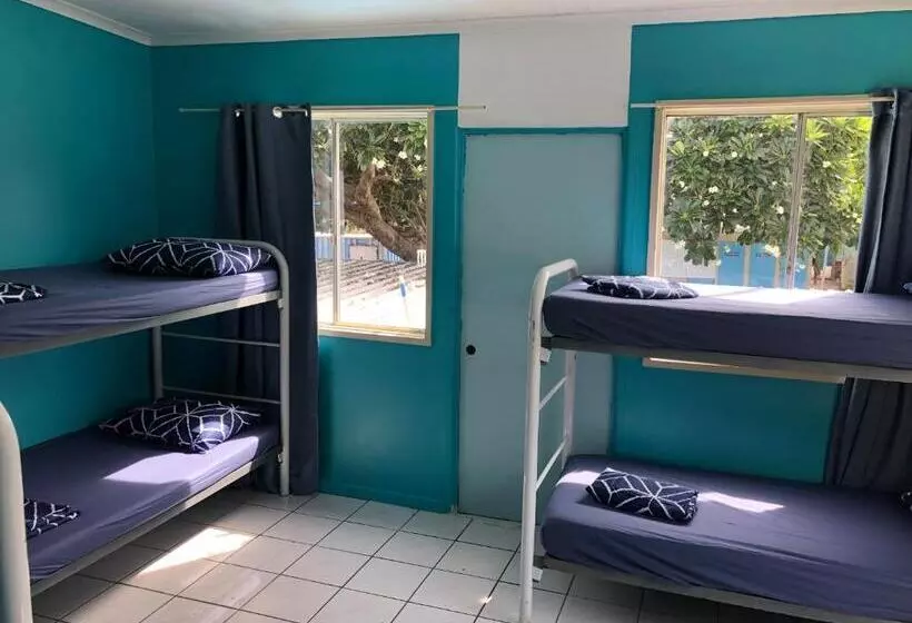 هتل Darwin Hostel
