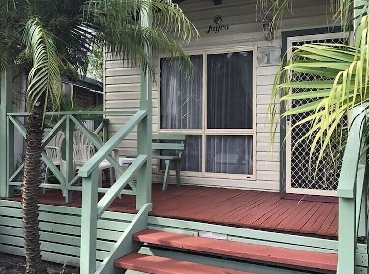 فندق Leisure Tourist Park