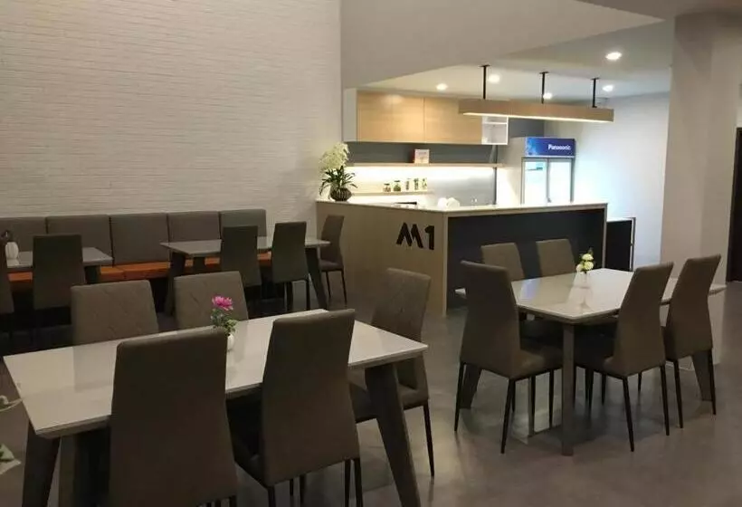 هتل Mone Residence