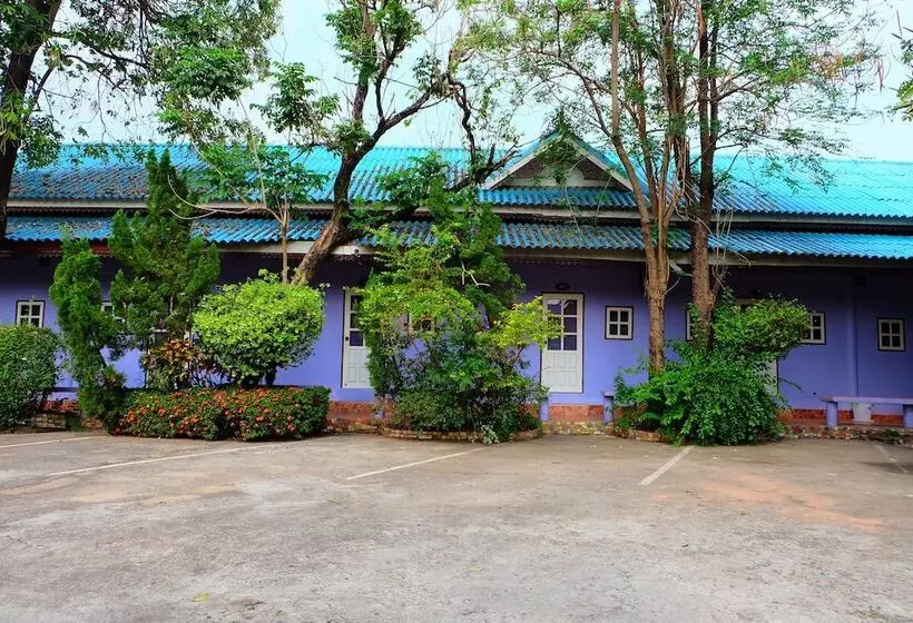 هتل P Resort