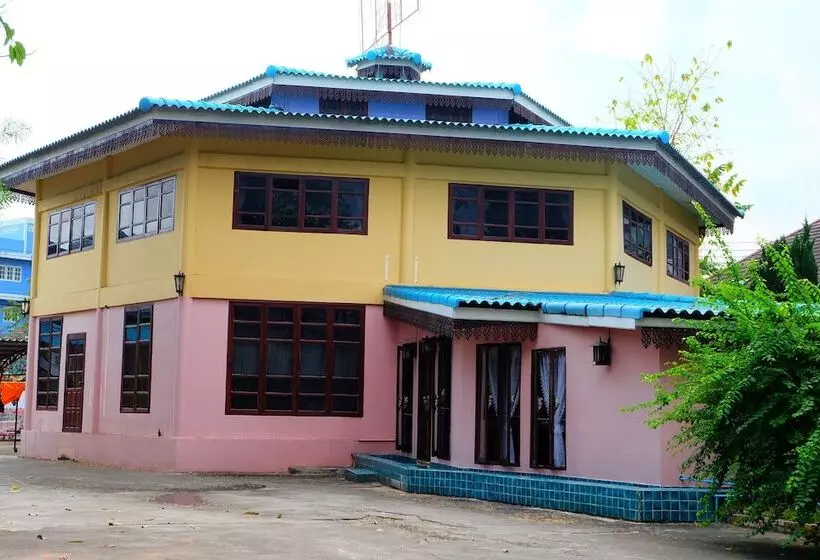 هتل P Resort