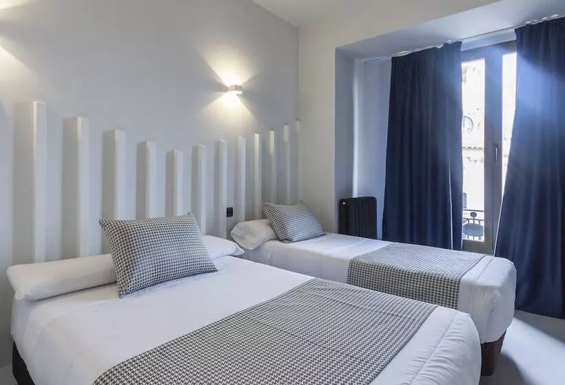 Hostal Carmen Gran Vía