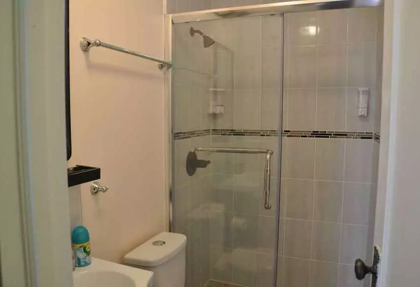 Hotelli Ambassador B&b Guest Home