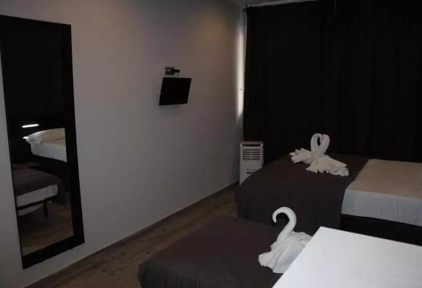 هتل Bcn Condal Hostal