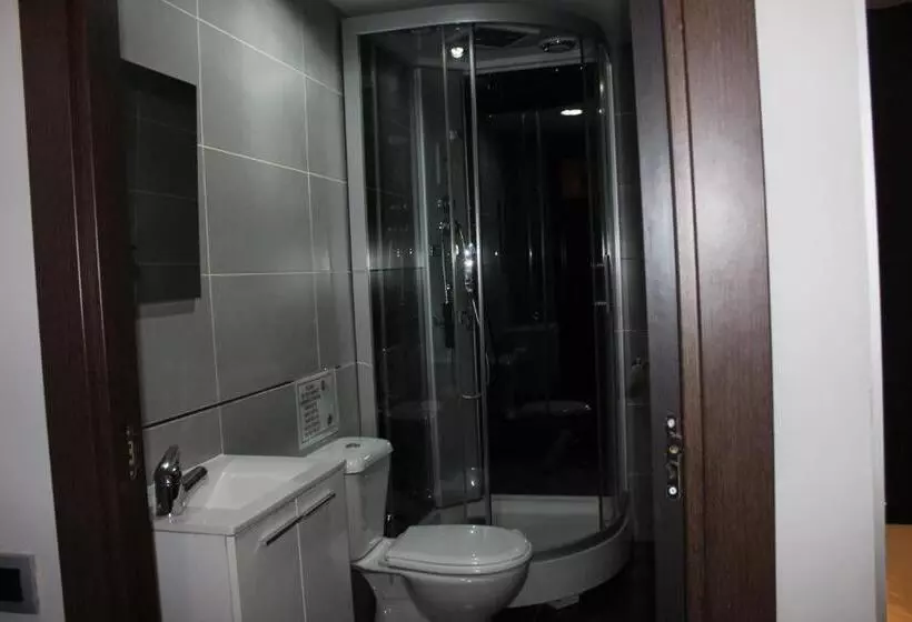 هتل Bcn Condal Hostal