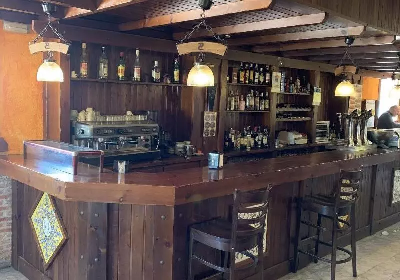 هتل La Hacienda Del Casar