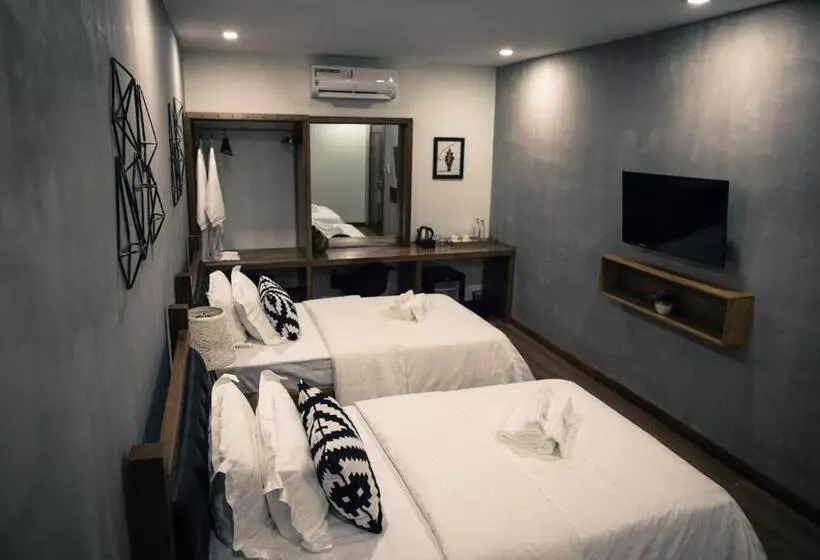 هتل Lavanya Boutique