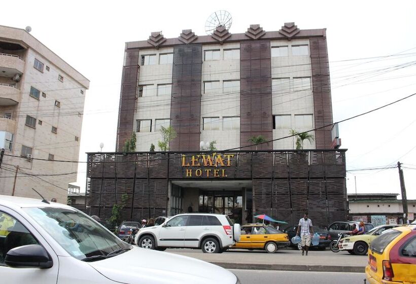 هتل Lewat