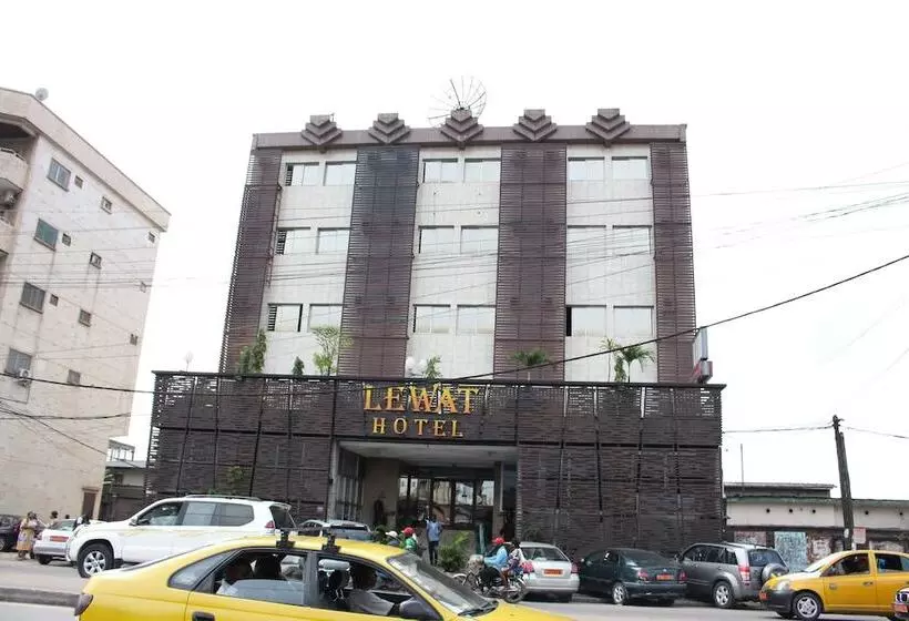 هتل Lewat
