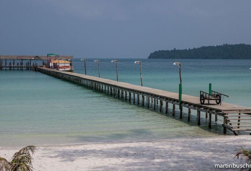 בית מלון כפרי Orchid Resort