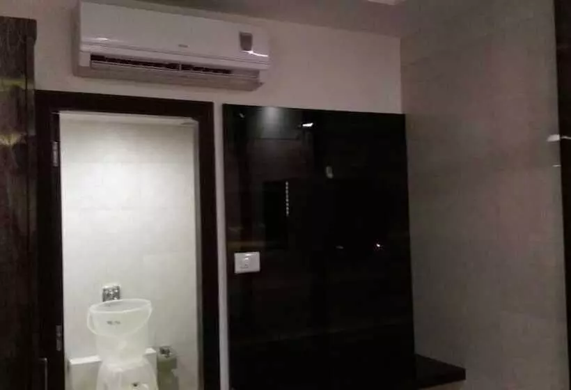 ホテル Palace Residency Near Lokmanya Tilak Terminus