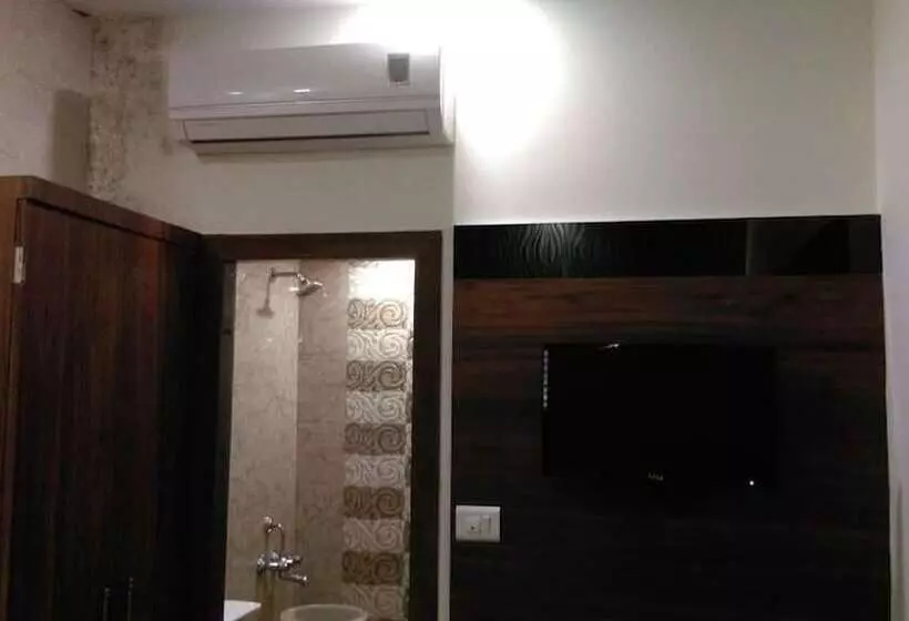 ホテル Palace Residency Near Lokmanya Tilak Terminus