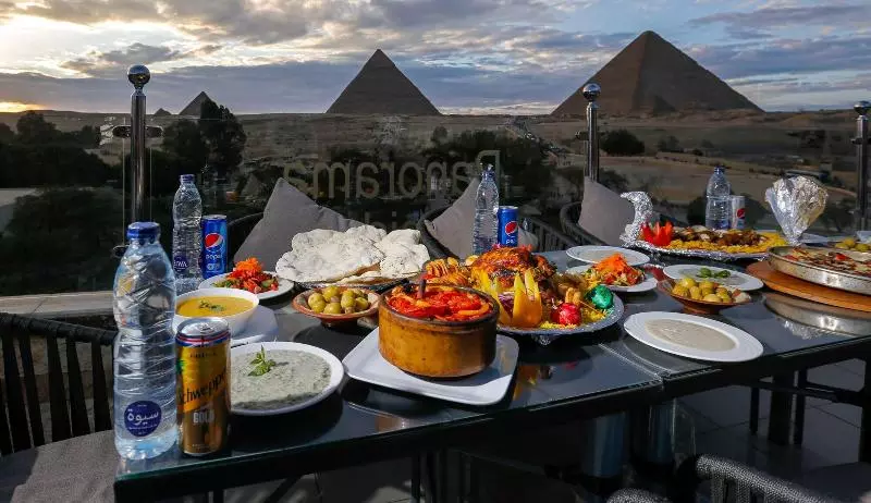 هتل Panorama Pyramids Inn