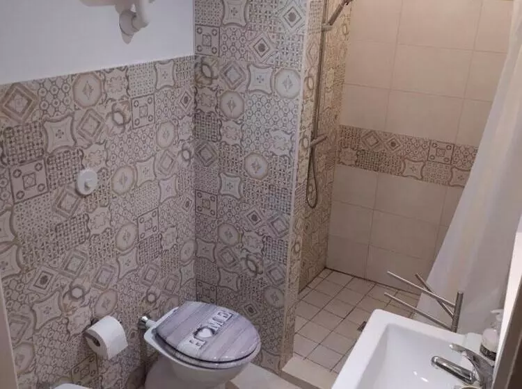 Hotel Sergio Tourist Rental Close Tiburtina Station