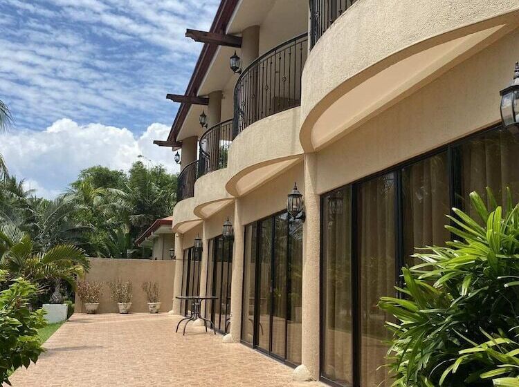 Sierra Resort Powered By Cocotel