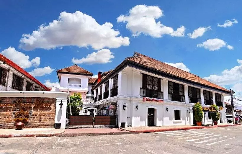 هتل Vigan Plaza