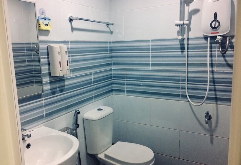 Hôtel Api Api Guest House