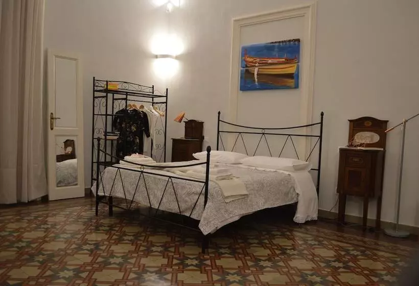 هتل Bed, Book & Breakfast Landolina
