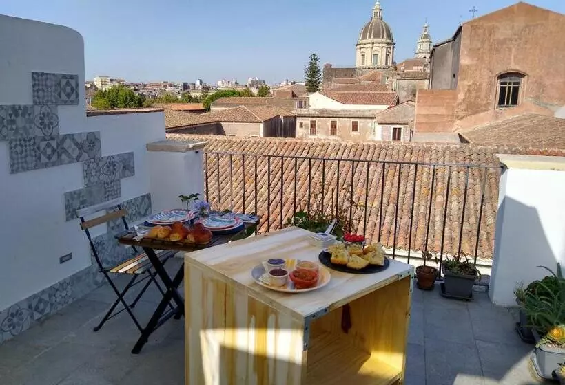 هتل Bed, Book & Breakfast Landolina