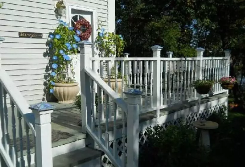 Hotelli Calais Crossing B&b