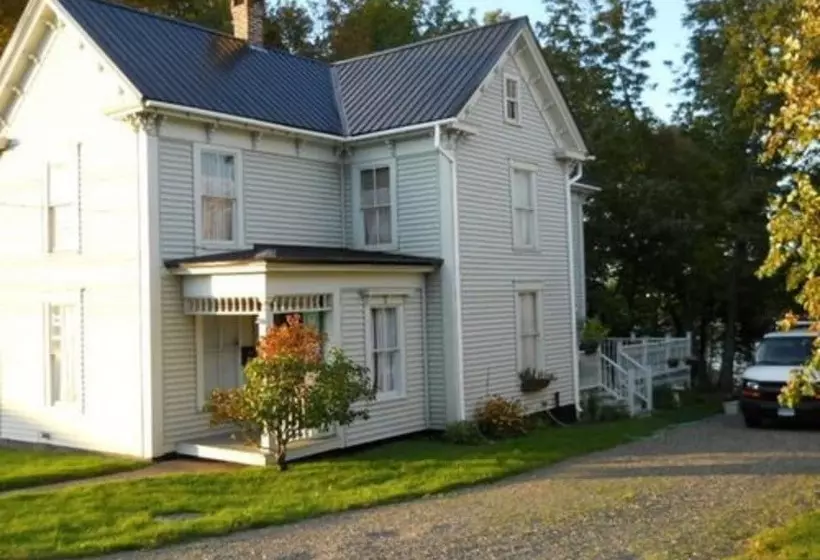 Hotelli Calais Crossing B&b