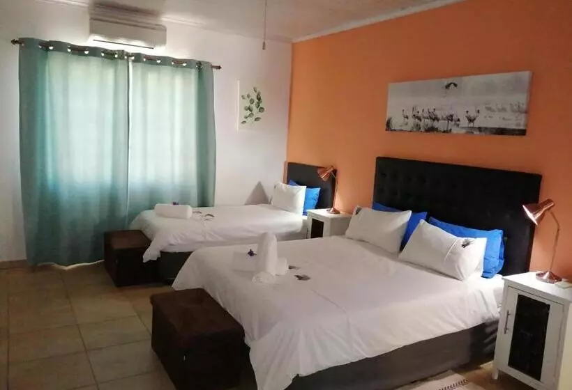 هتل Capbon Guesthouse