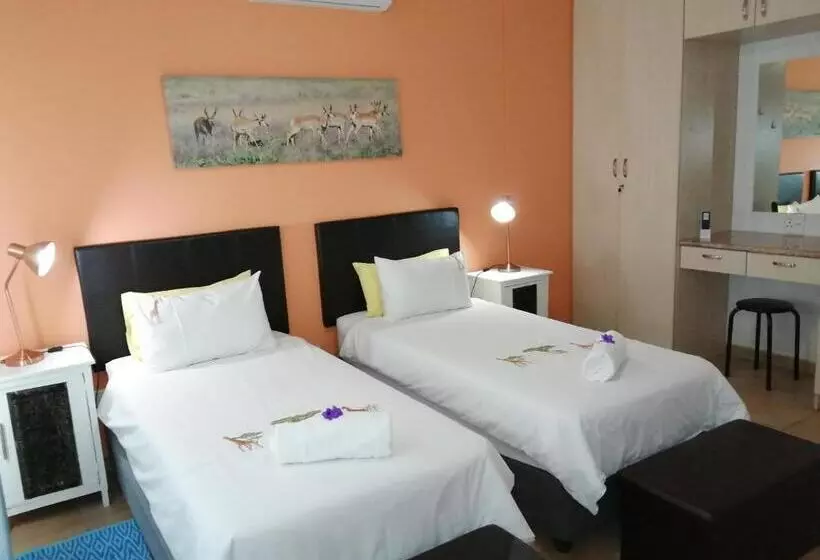 هتل Capbon Guesthouse