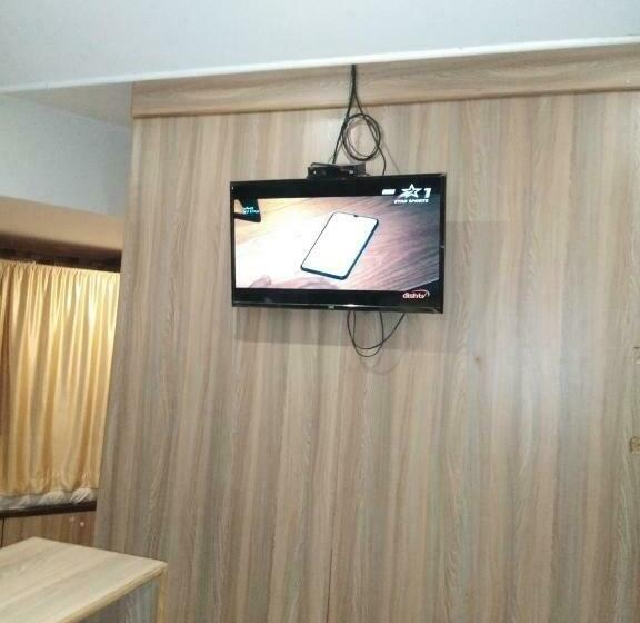 Hotelli Golden Dormitory   Hostel