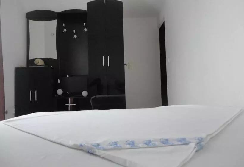 هتل Guest House Lukac