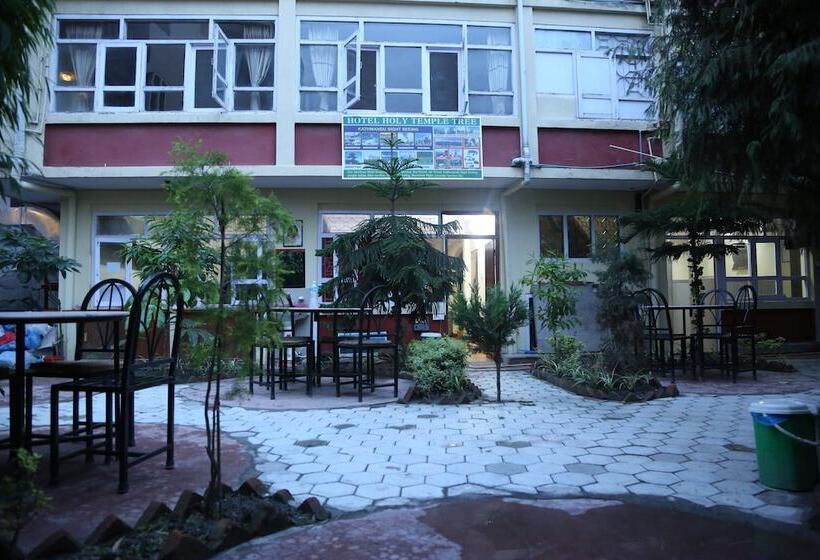 هتل Holy Temple Tree & Chautari Cafe