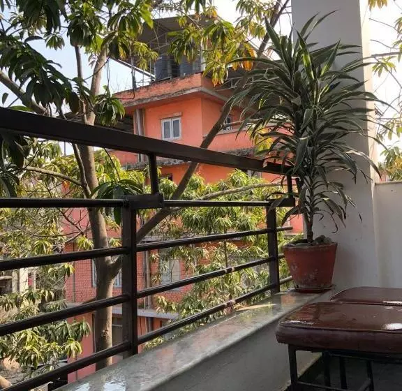 هتل Kathmandu Suite Home