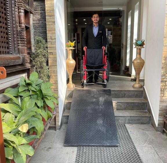 هتل Kathmandu Suite Home