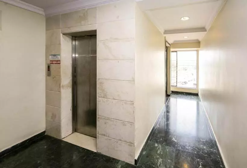 Lucky Hotel Goregaon