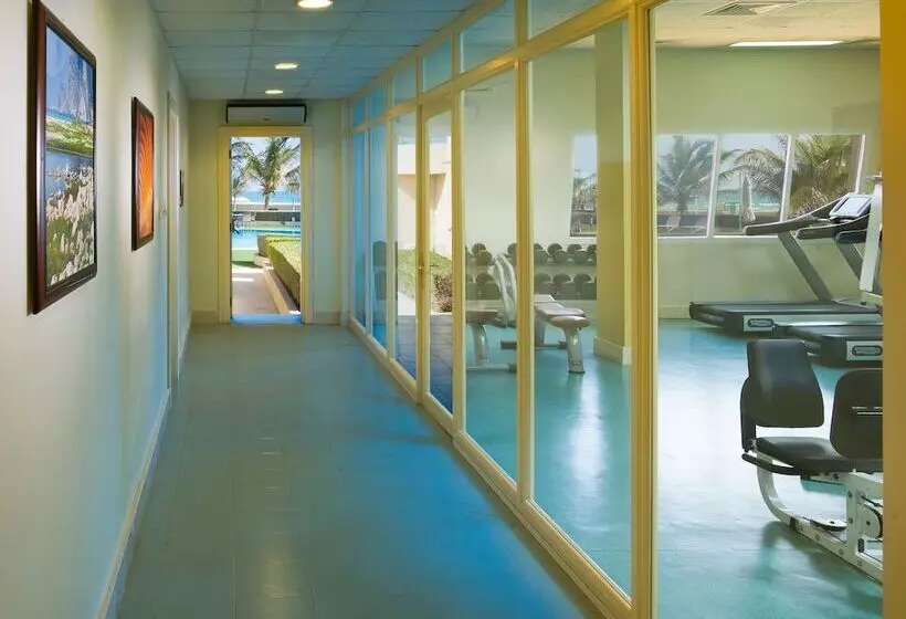 هتل Masira Island Resort