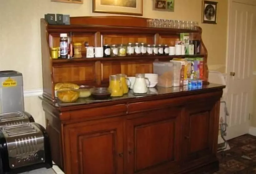 Hotelli Meadowcroft Guest House