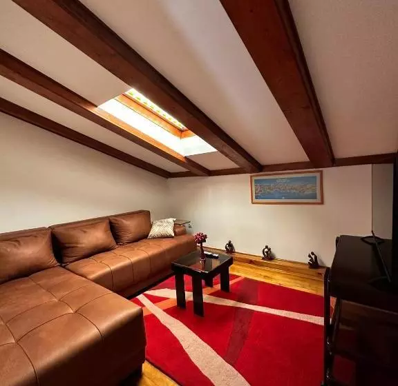 هتل Muo 33 Apartments
