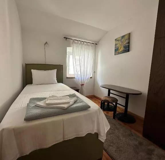 هتل Muo 33 Apartments