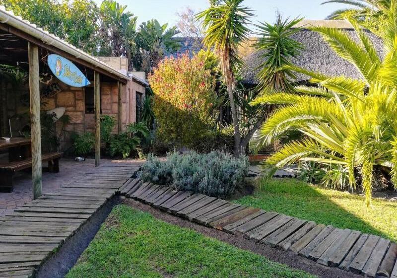 בית מלון כפרי Saltycrax Backpackers And Surf Hostel By Curiocity