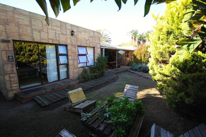 בית מלון כפרי Saltycrax Backpackers And Surf Hostel By Curiocity