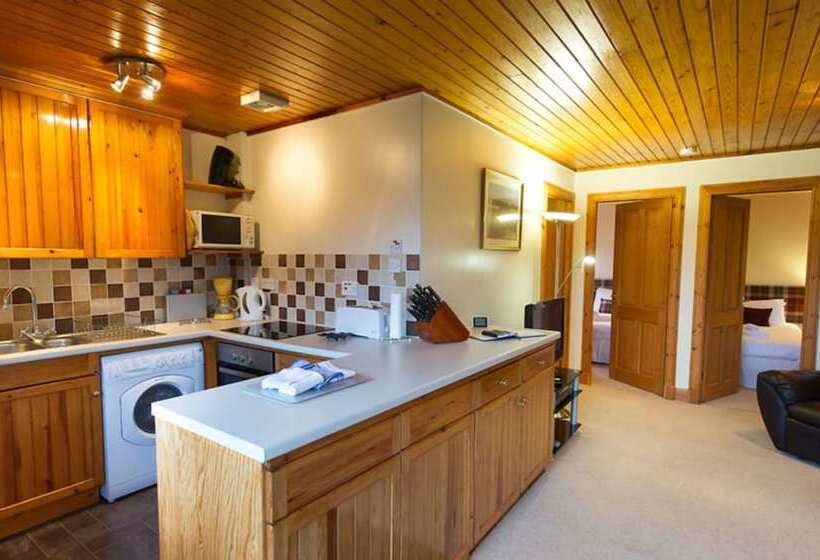 בית מלון כפרי The Eagle