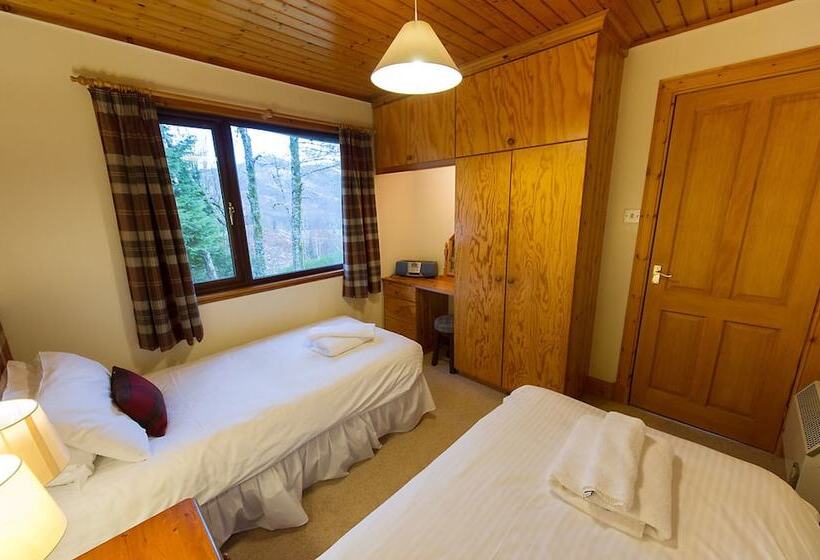 בית מלון כפרי The Eagle