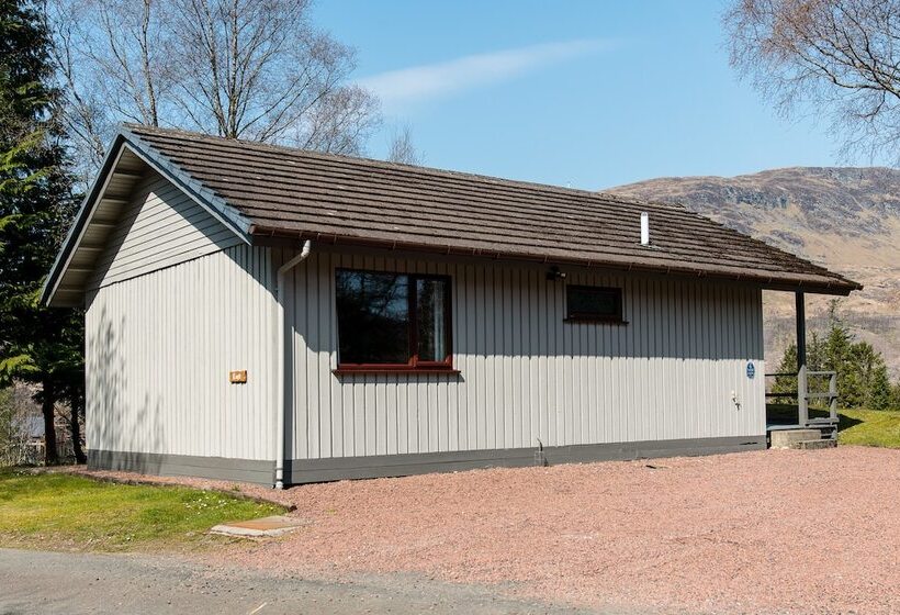 בית מלון כפרי The Eagle