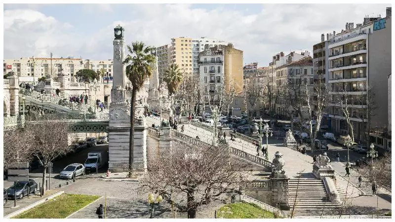 ホテル Urban Loft & Spa Marseille