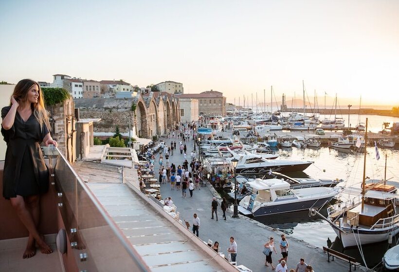 هتل Avra Apartments Venetian Harbour