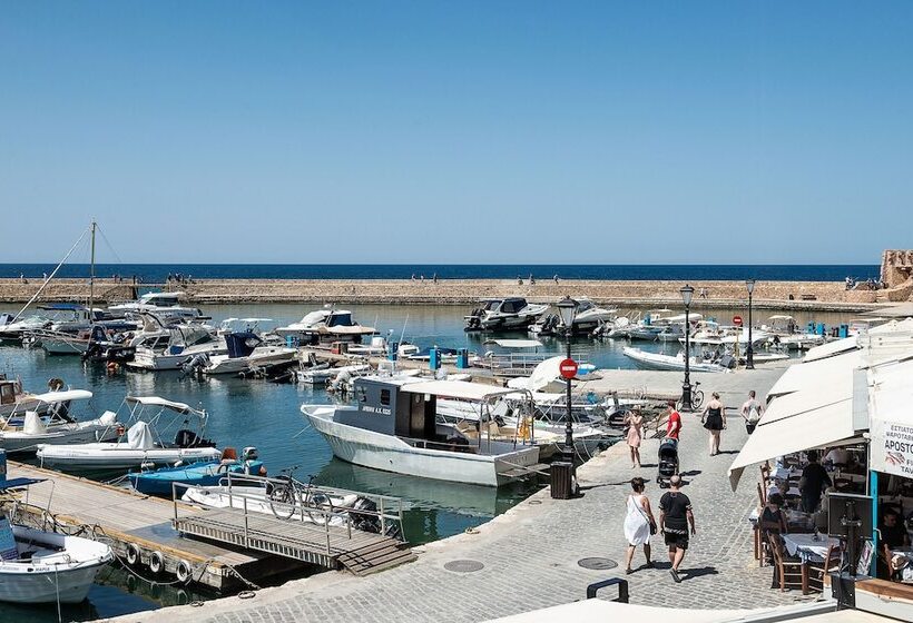 هتل Avra Apartments Venetian Harbour